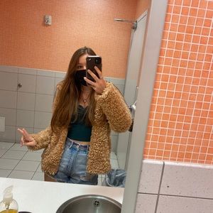 Meet your Posher, Alanna